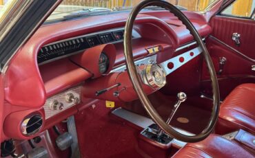 Chevrolet-Impala-1964-Ermine-White-Red-1
