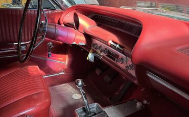 Chevrolet-Impala-1964-Ermine-White-Red-5