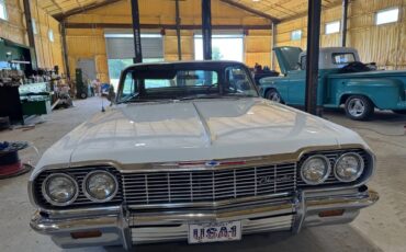 Chevrolet-Impala-1964-Ermine-White-Red-6