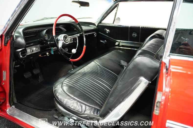Chevrolet-Impala-1964-Red-Black-3