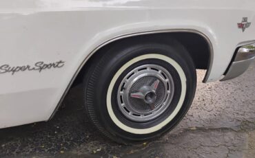 Chevrolet-Impala-1966-1