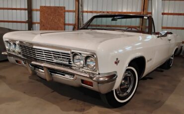 Chevrolet-Impala-1966