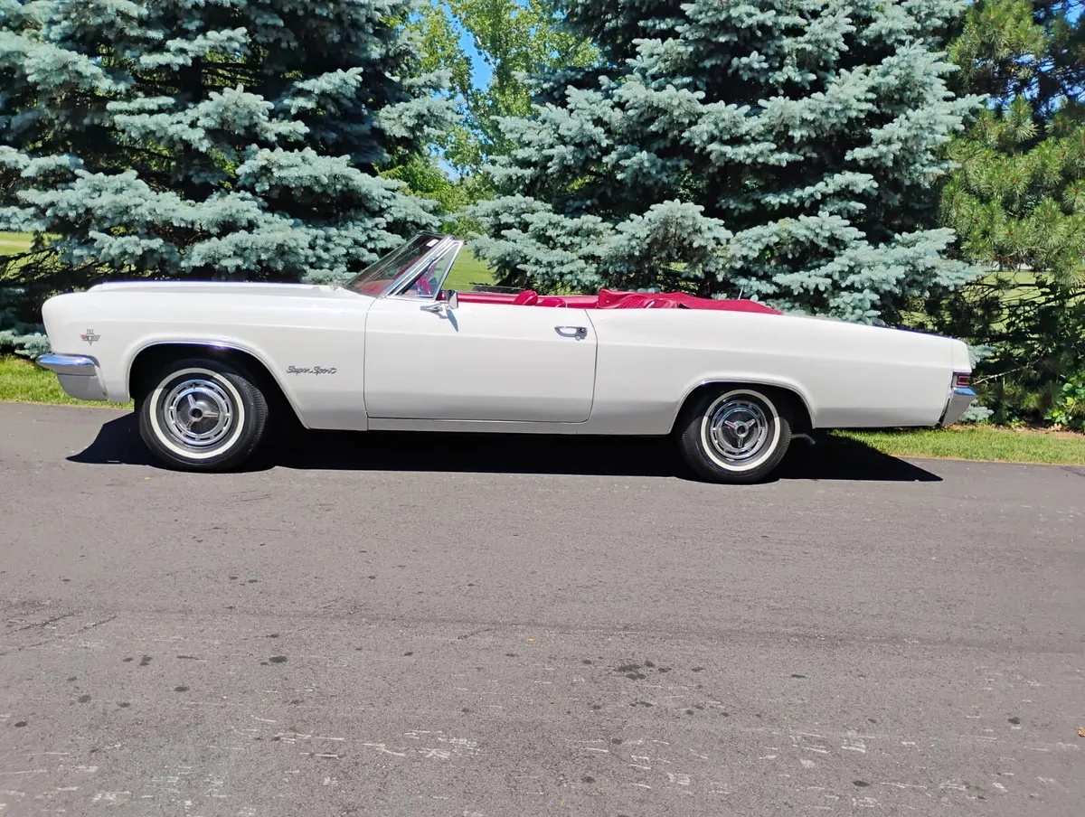 Chevrolet-Impala-1966-4