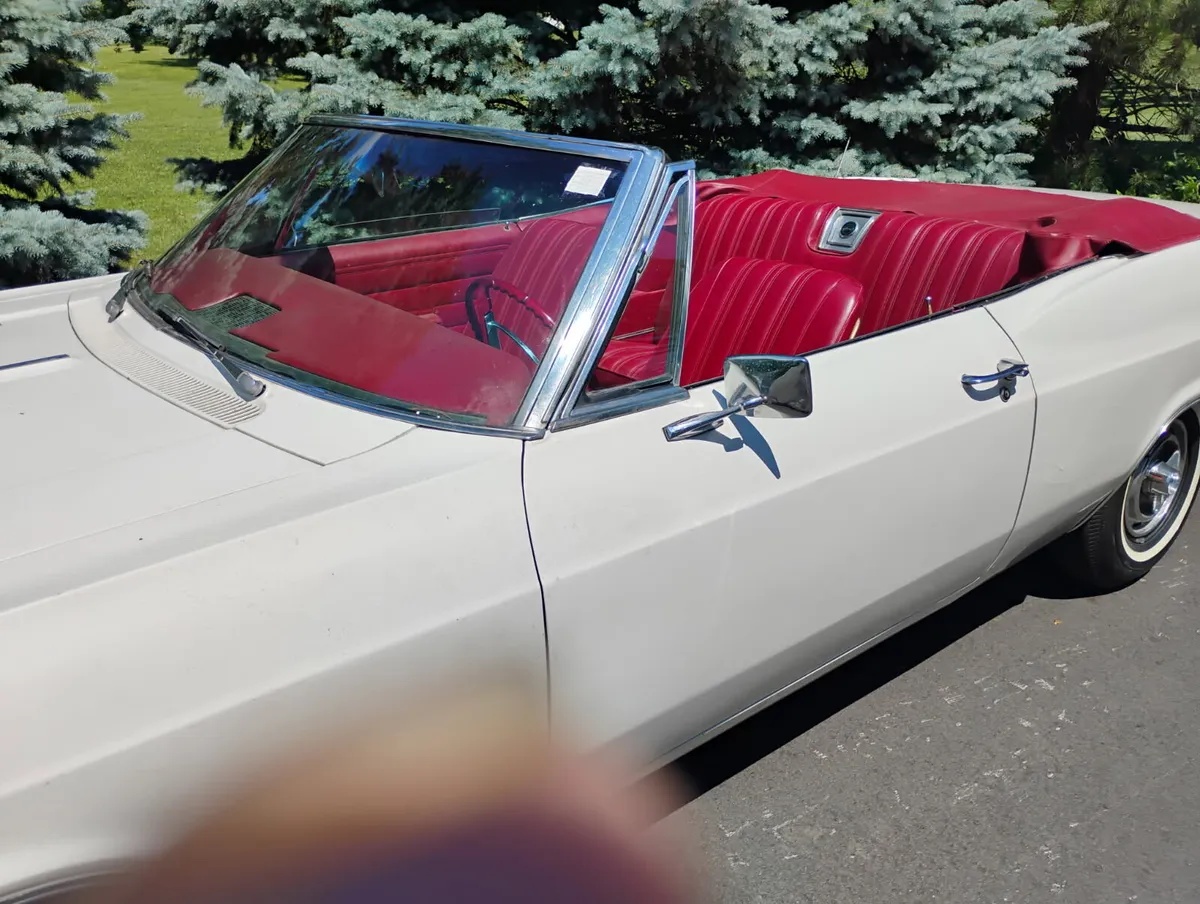 Chevrolet-Impala-1966-6