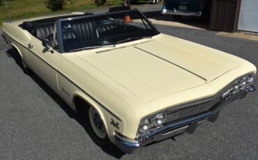 Chevrolet-Impala-1966-Convertible-1