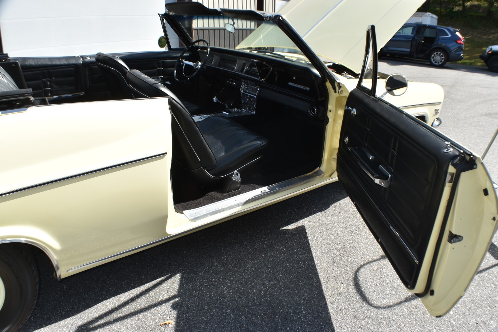 Chevrolet-Impala-1966-Convertible-24