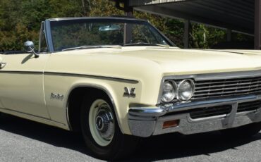 Chevrolet-Impala-1966-Convertible