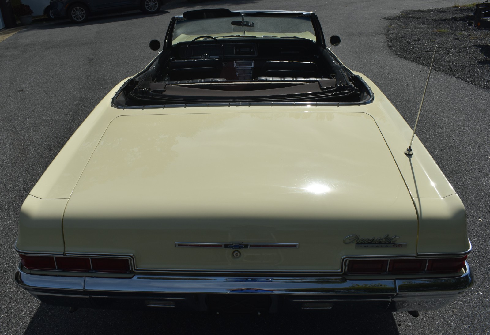 Chevrolet-Impala-1966-Convertible-7