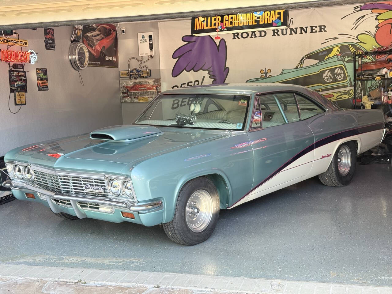 Chevrolet-Impala-1966-Coupe-11