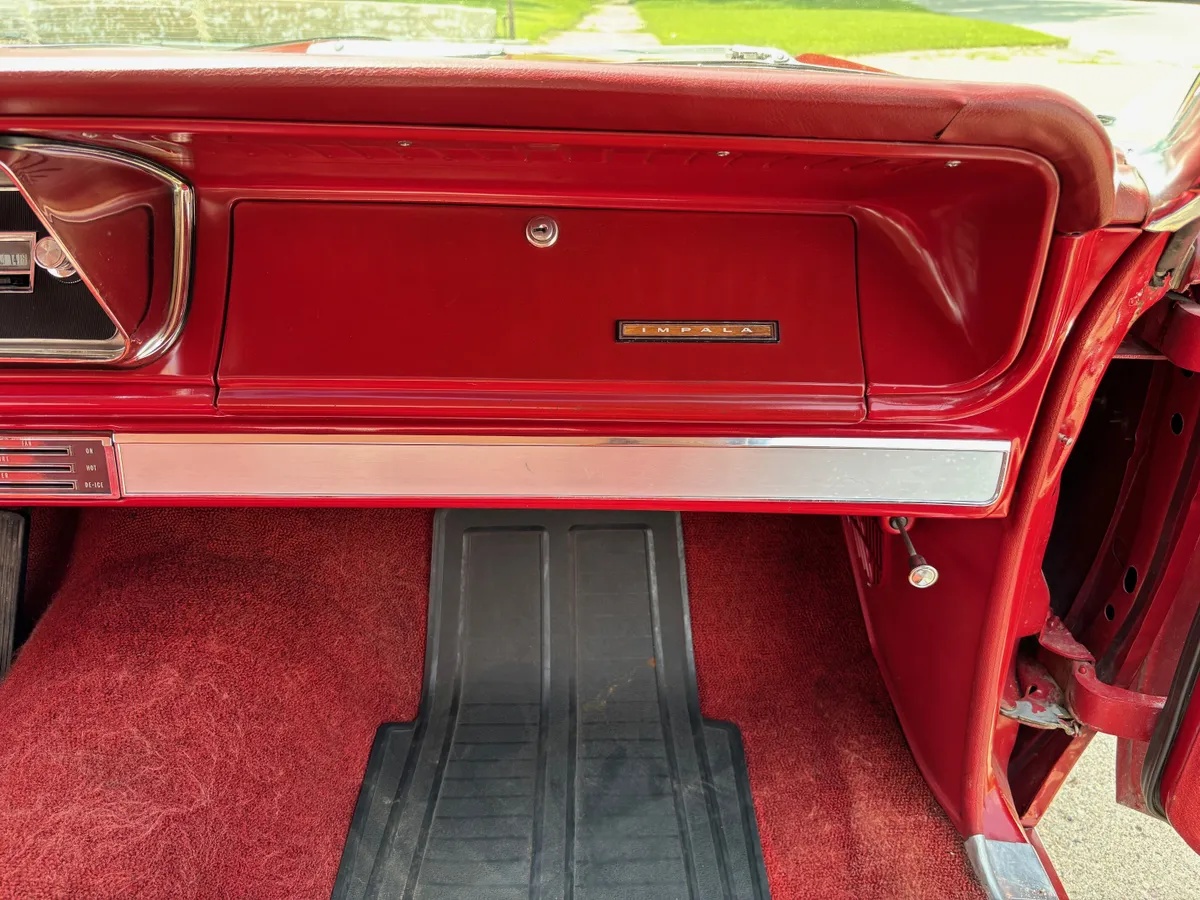 Chevrolet-Impala-1966-Red-Red-11