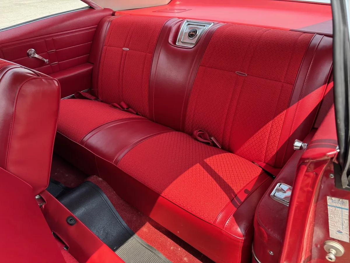 Chevrolet-Impala-1966-Red-Red-14