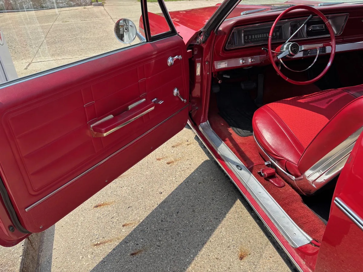 Chevrolet-Impala-1966-Red-Red-16