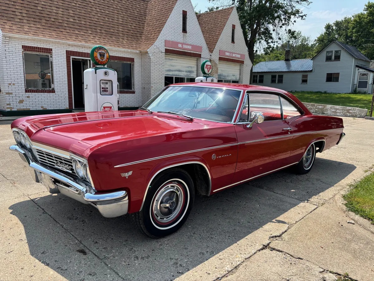 Chevrolet-Impala-1966-Red-Red-3