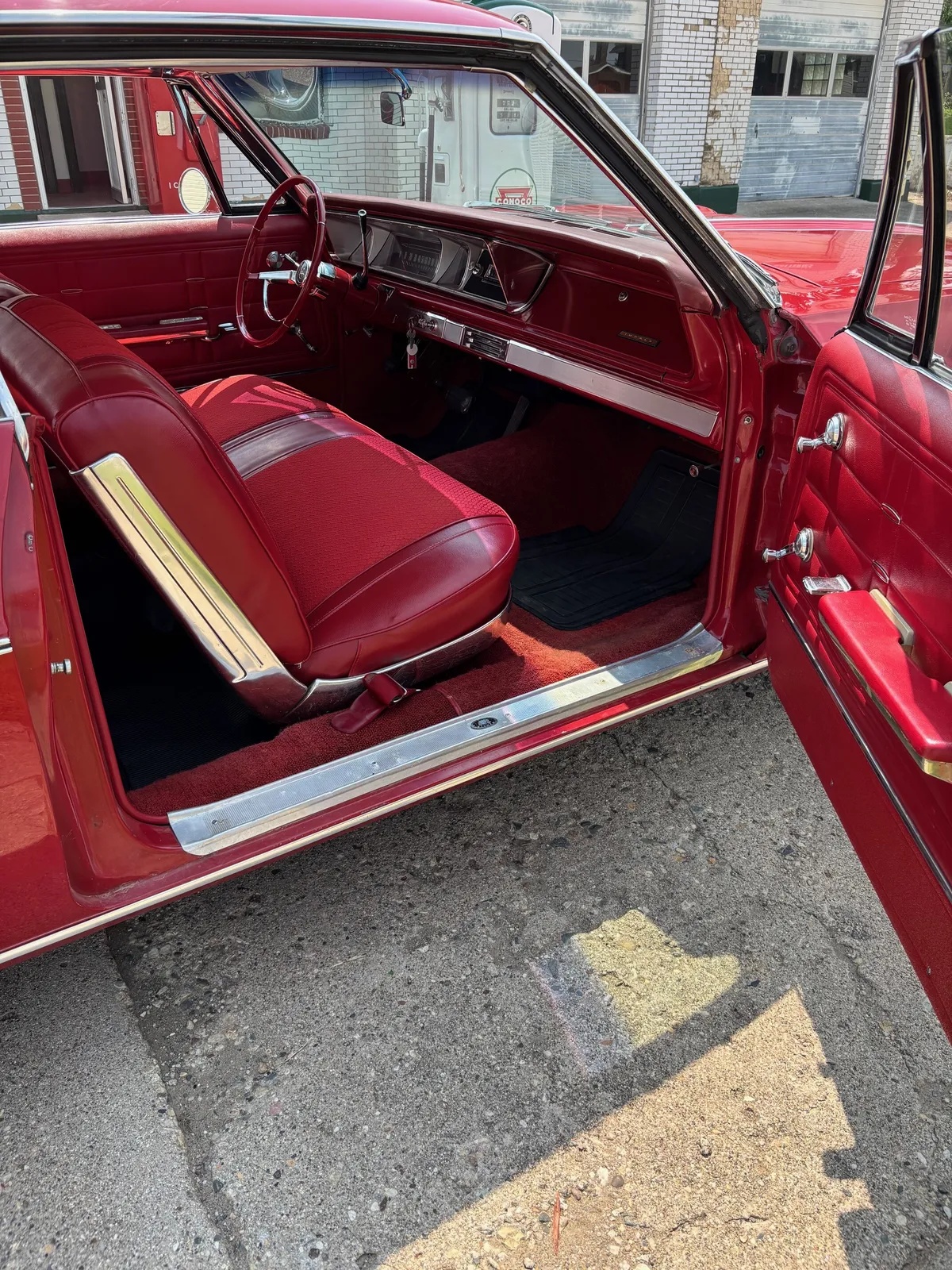 Chevrolet-Impala-1966-Red-Red-6