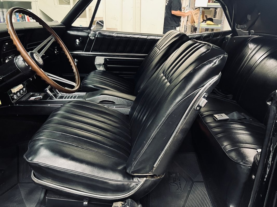 Chevrolet-Impala-1968-Convertible-14