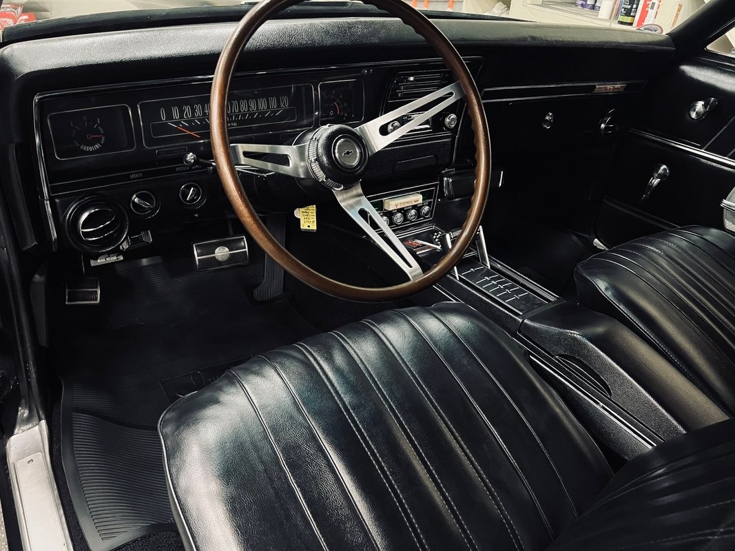 Chevrolet-Impala-1968-Convertible-15