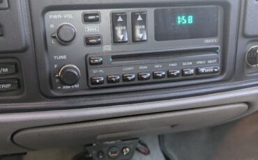 Chevrolet-Impala-1994-Sedan-16