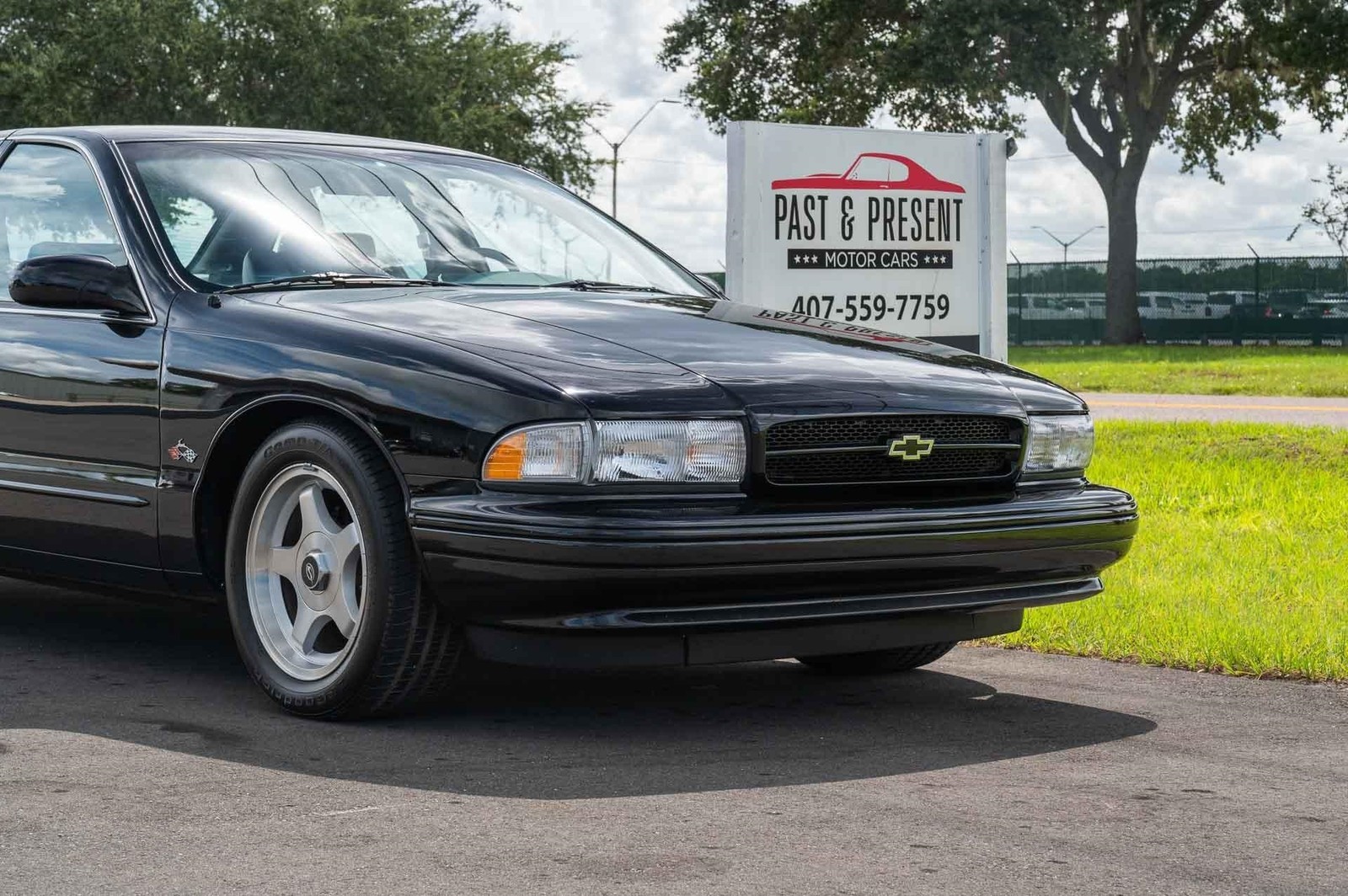Chevrolet-Impala-1995-4-Door-34