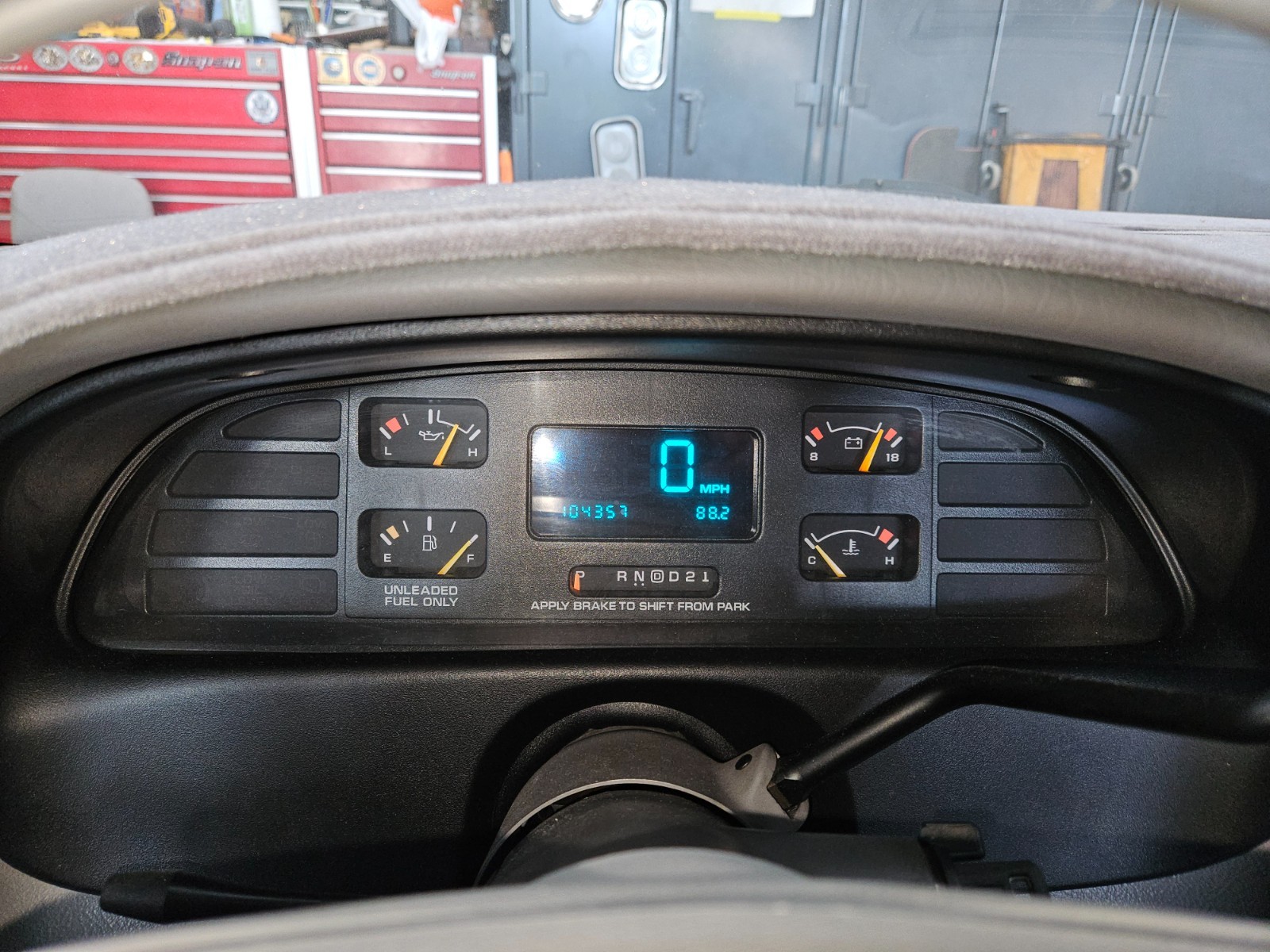 Chevrolet-Impala-1995-Sedan-16