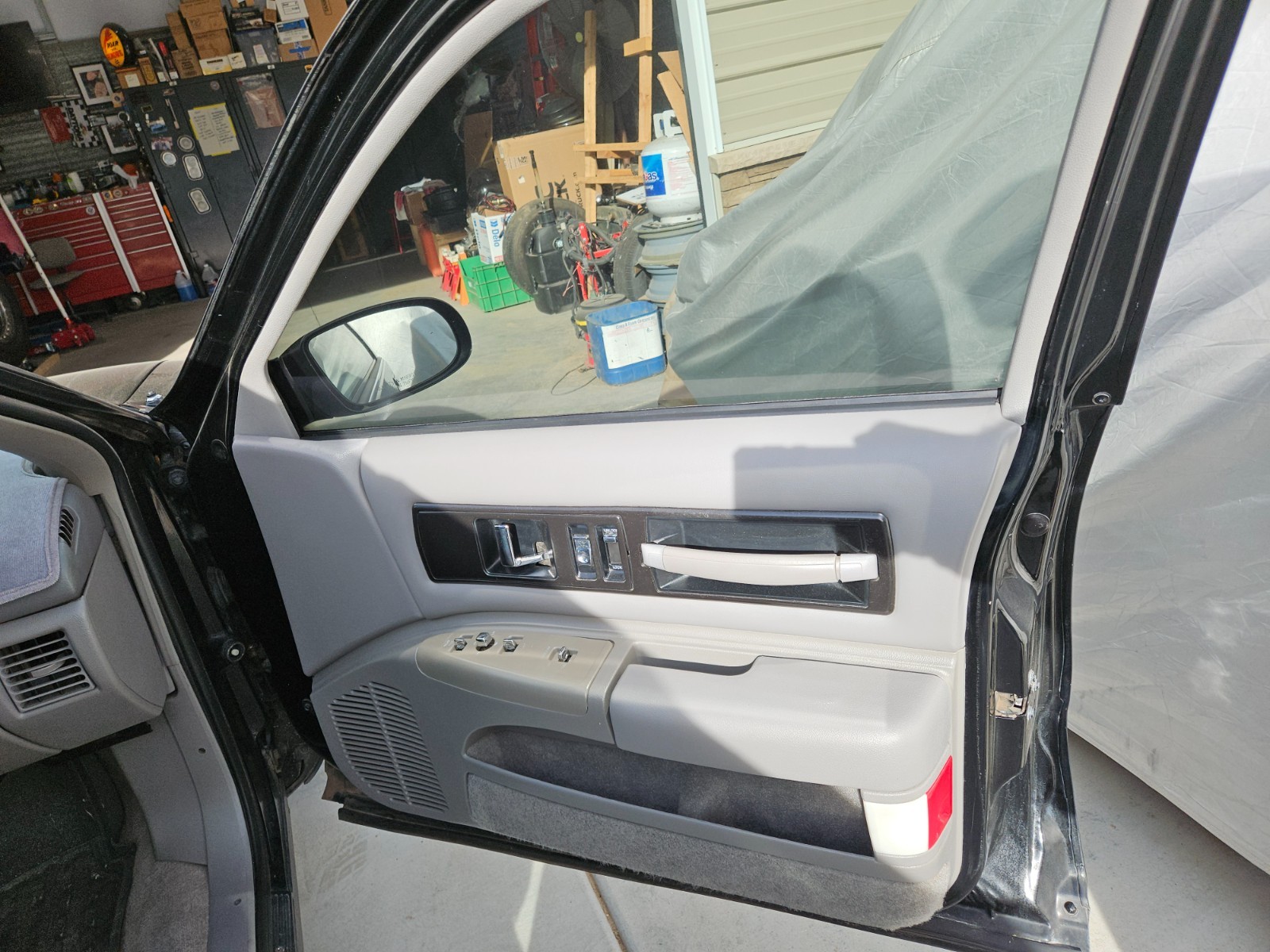Chevrolet-Impala-1995-Sedan-27