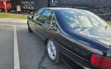 Chevrolet-Impala-1995-Sedan-4