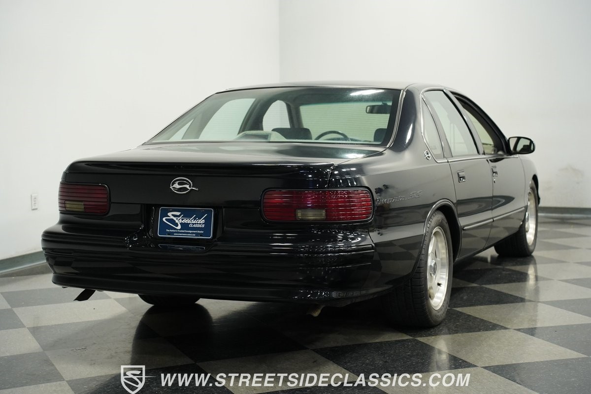 Chevrolet-Impala-1996-Sedan-11