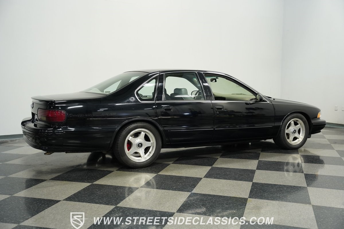 Chevrolet-Impala-1996-Sedan-13
