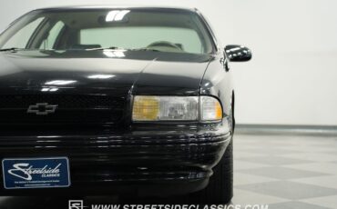 Chevrolet-Impala-1996-Sedan-19