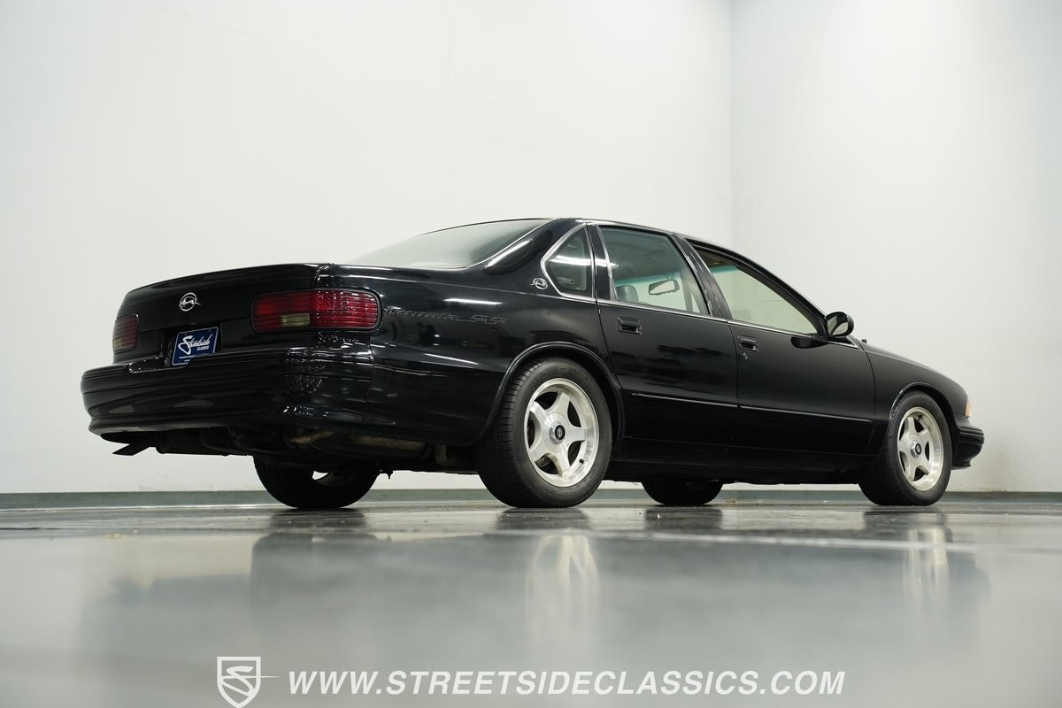 Chevrolet-Impala-1996-Sedan-26