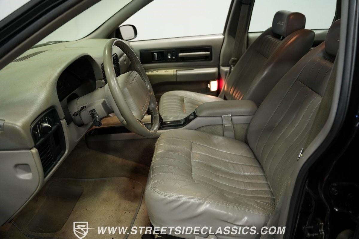 Chevrolet-Impala-1996-Sedan-37