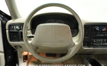 Chevrolet-Impala-1996-Sedan-38
