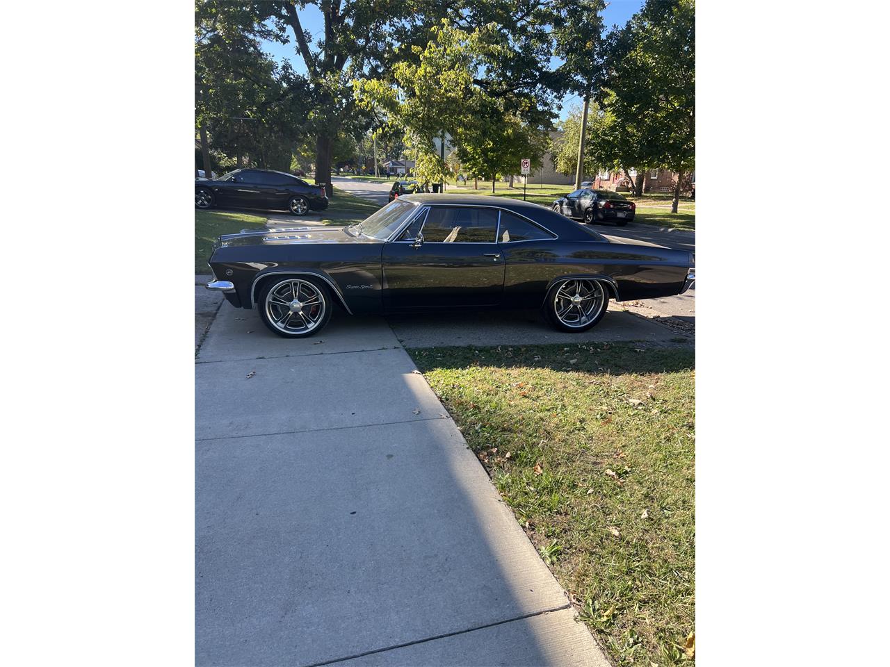 Chevrolet-Impala-ss-1965-Carbon-grey-cream-14