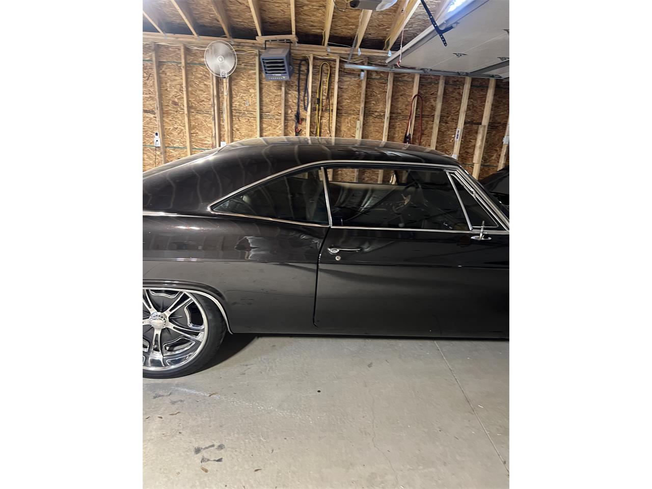 Chevrolet-Impala-ss-1965-Carbon-grey-cream-5