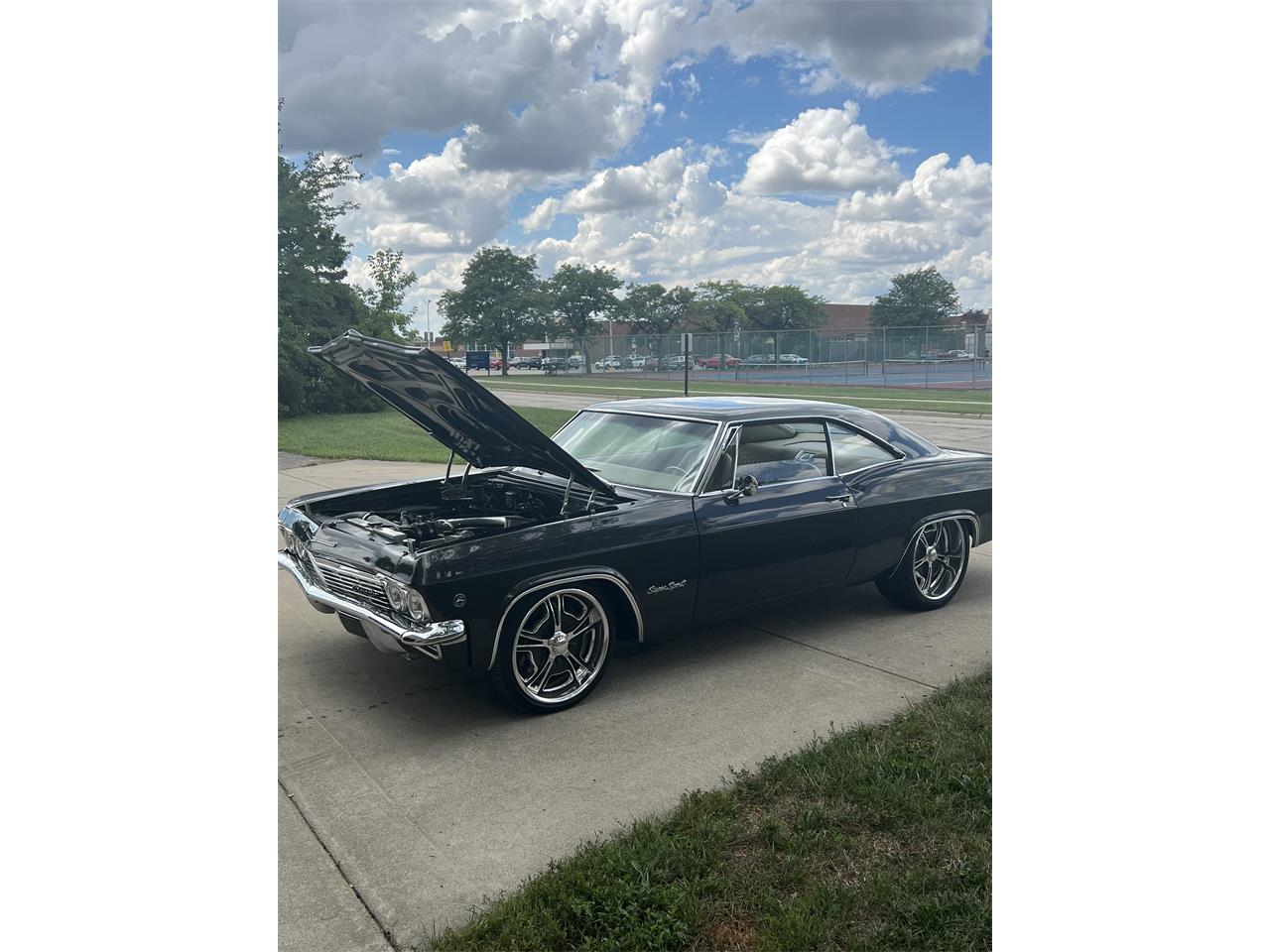 Chevrolet-Impala-ss-1965-Carbon-grey-cream-7