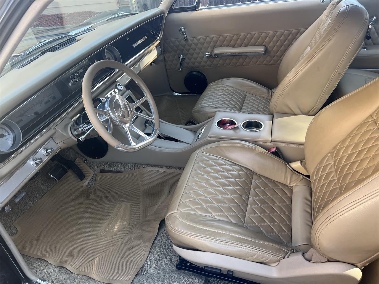 Chevrolet-Impala-ss-1965-Carbon-grey-cream-8