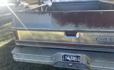 Chevrolet-K-10-1976-Burgundygrey-Red-12