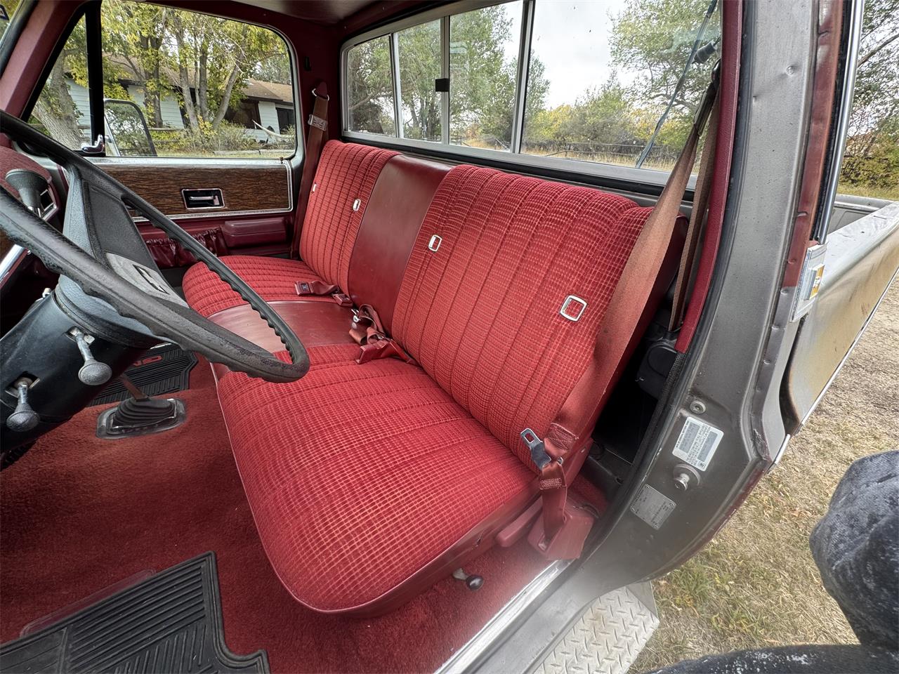 Chevrolet-K-10-1976-Burgundygrey-Red-14