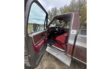 Chevrolet-K-10-1976-Burgundygrey-Red-2