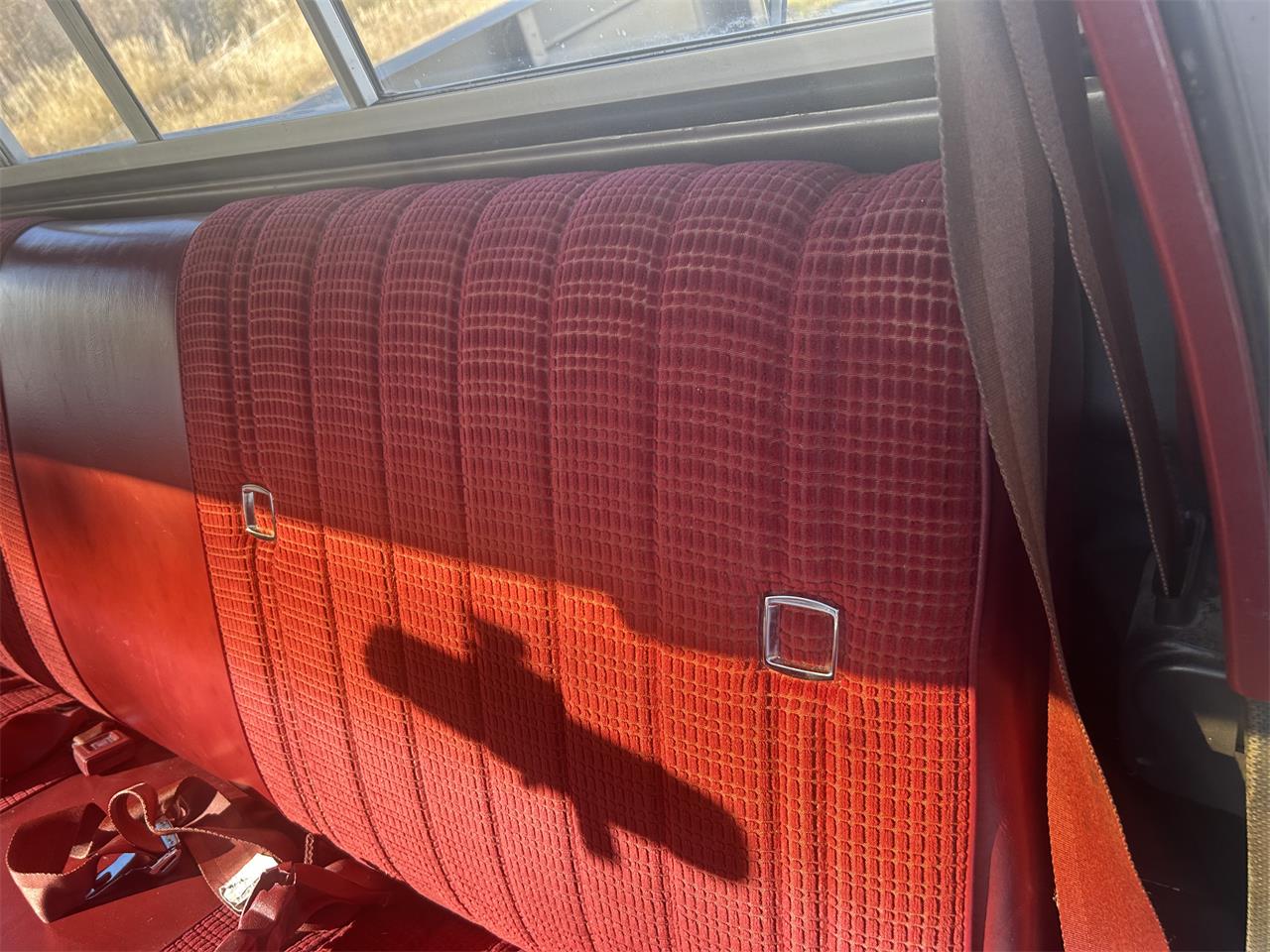 Chevrolet-K-10-1976-Burgundygrey-Red-3