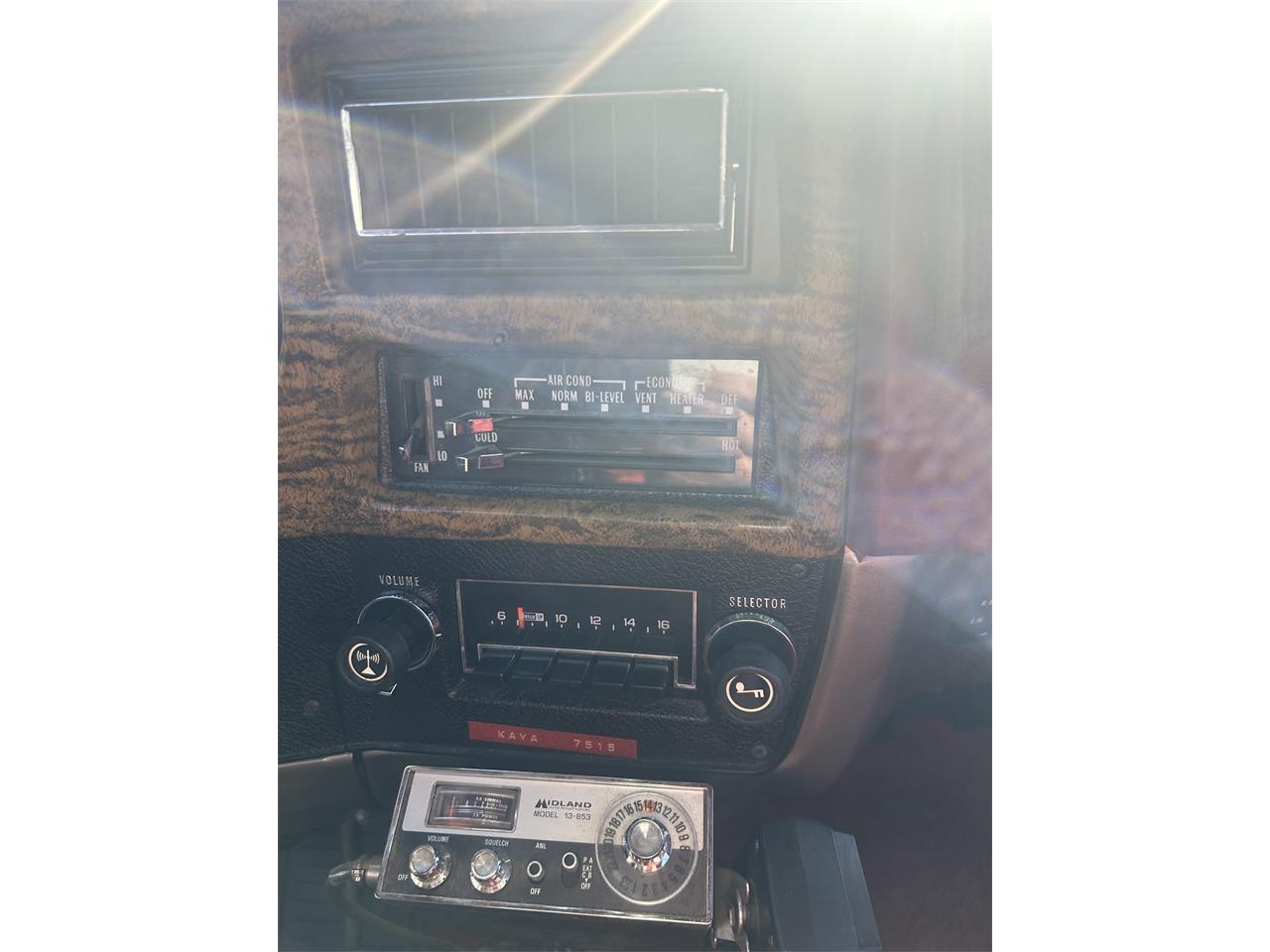 Chevrolet-K-10-1976-Burgundygrey-Red-37