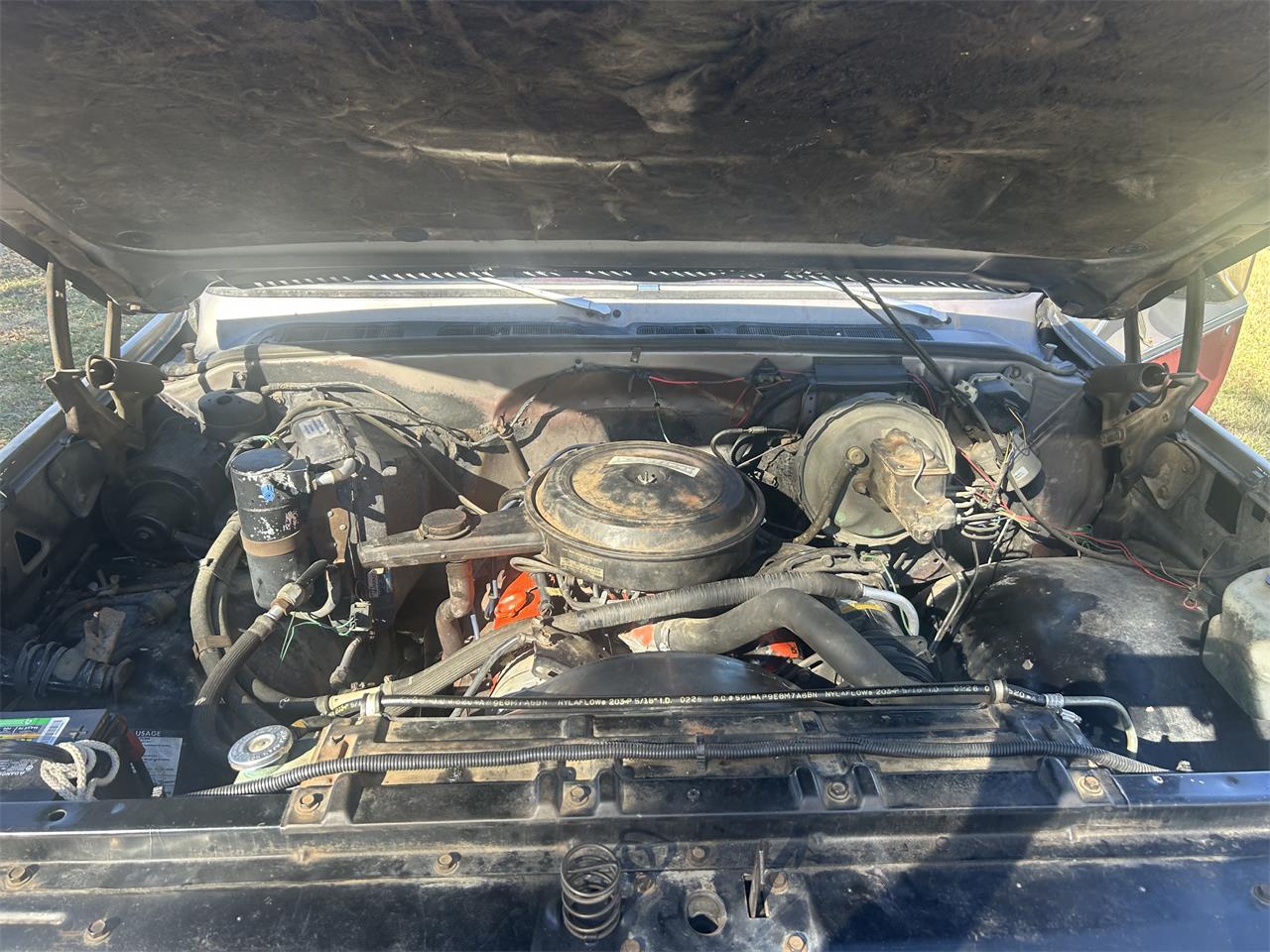 Chevrolet-K-10-1976-Burgundygrey-Red-43