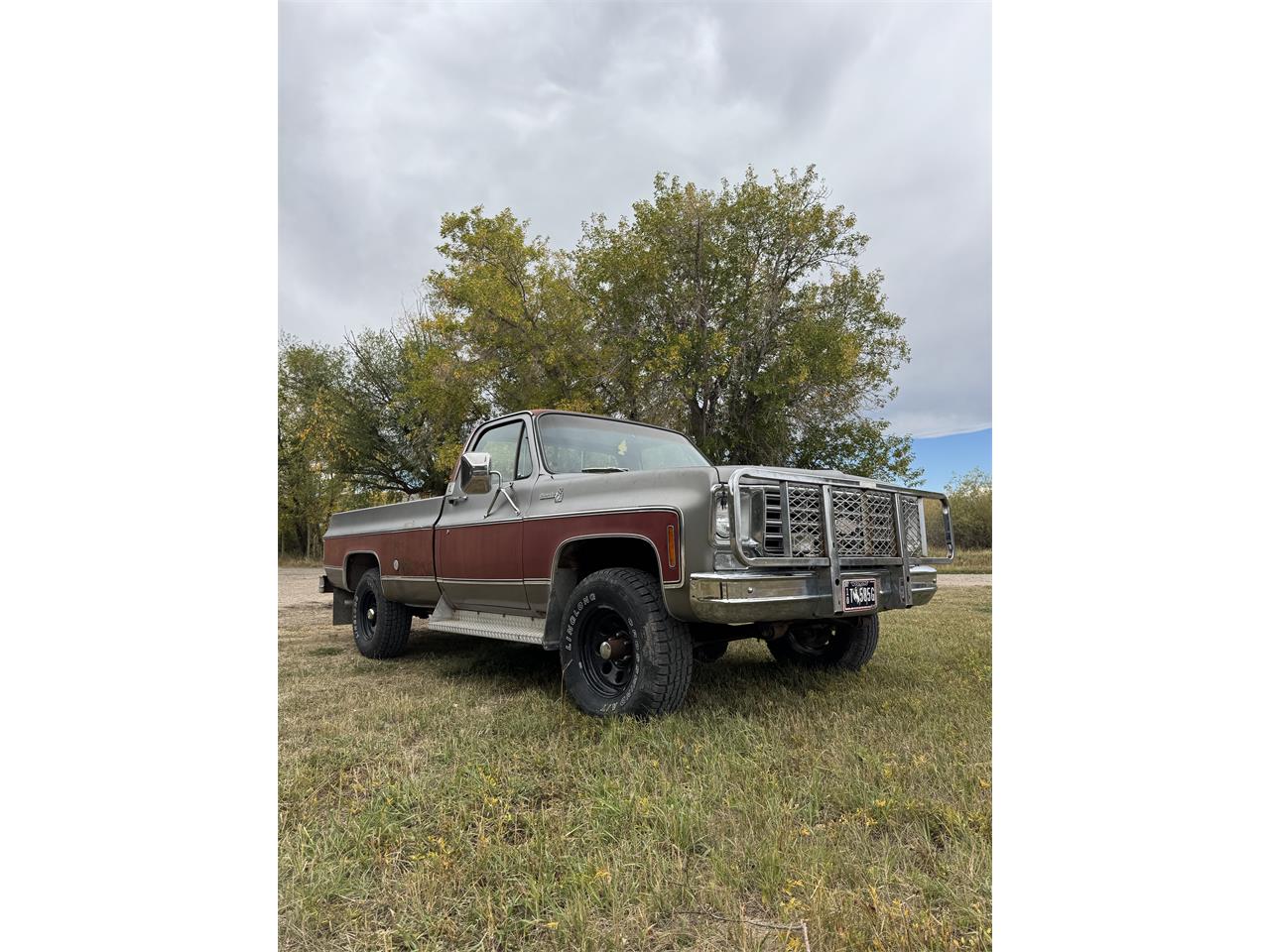 Chevrolet-K-10-1976-Burgundygrey-Red-47