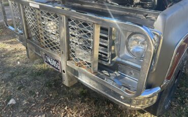Chevrolet-K-10-1976-Burgundygrey-Red-53