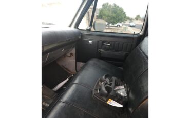 Chevrolet-K-10-1983-Silver-Black-10