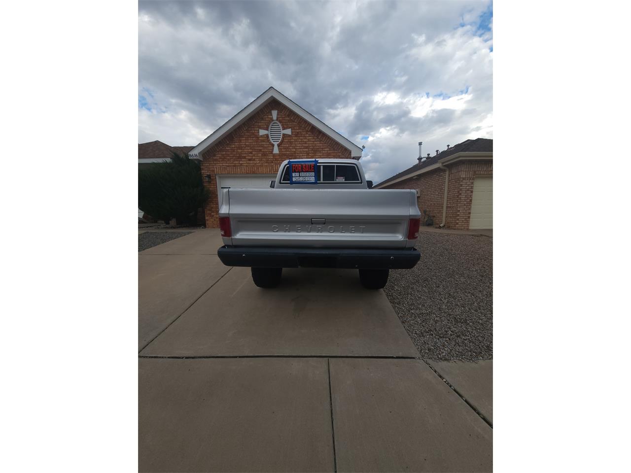 Chevrolet-K-10-1983-Silver-Black-7