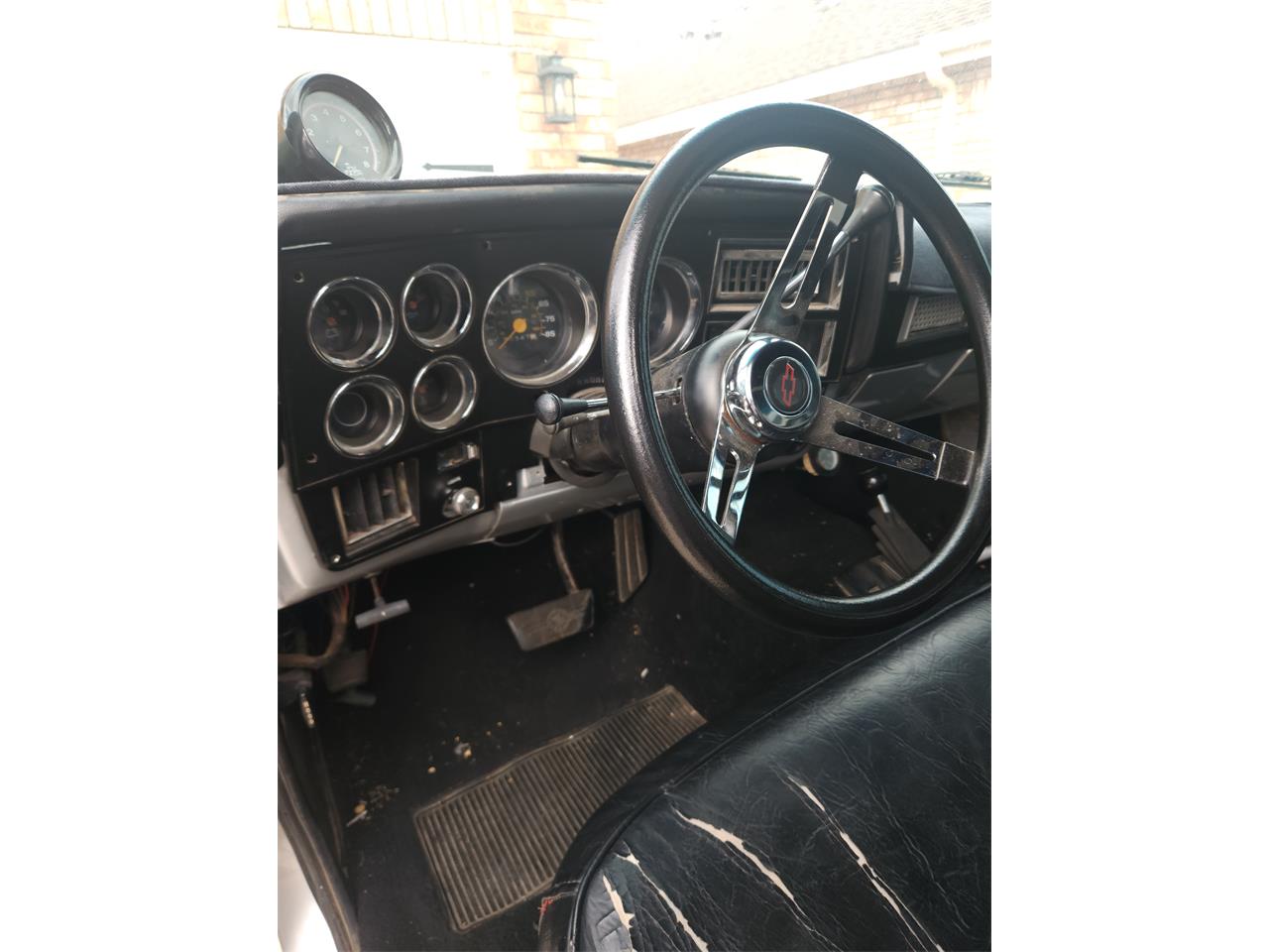 Chevrolet-K-10-1983-Silver-Black-9