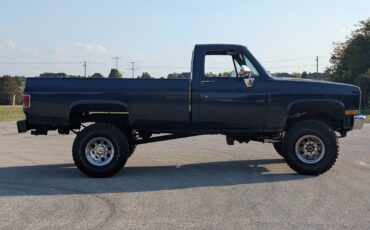 Chevrolet-K-20-1986-Pickup-Truck-10