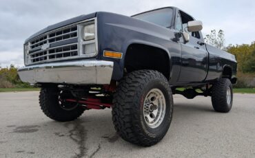 Chevrolet-K-20-1986-Pickup-Truck-17
