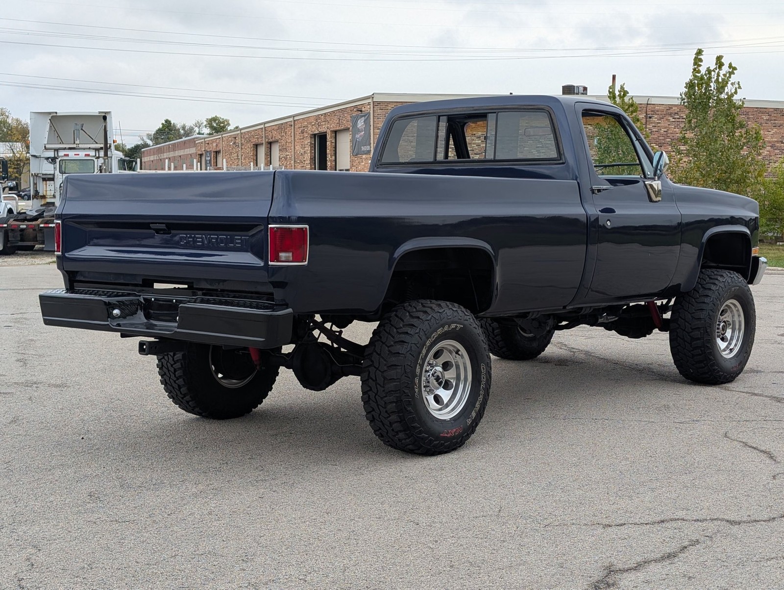 Chevrolet-K-20-1986-Pickup-Truck-2