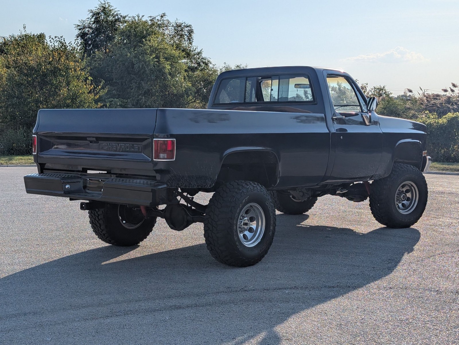 Chevrolet-K-20-1986-Pickup-Truck-2